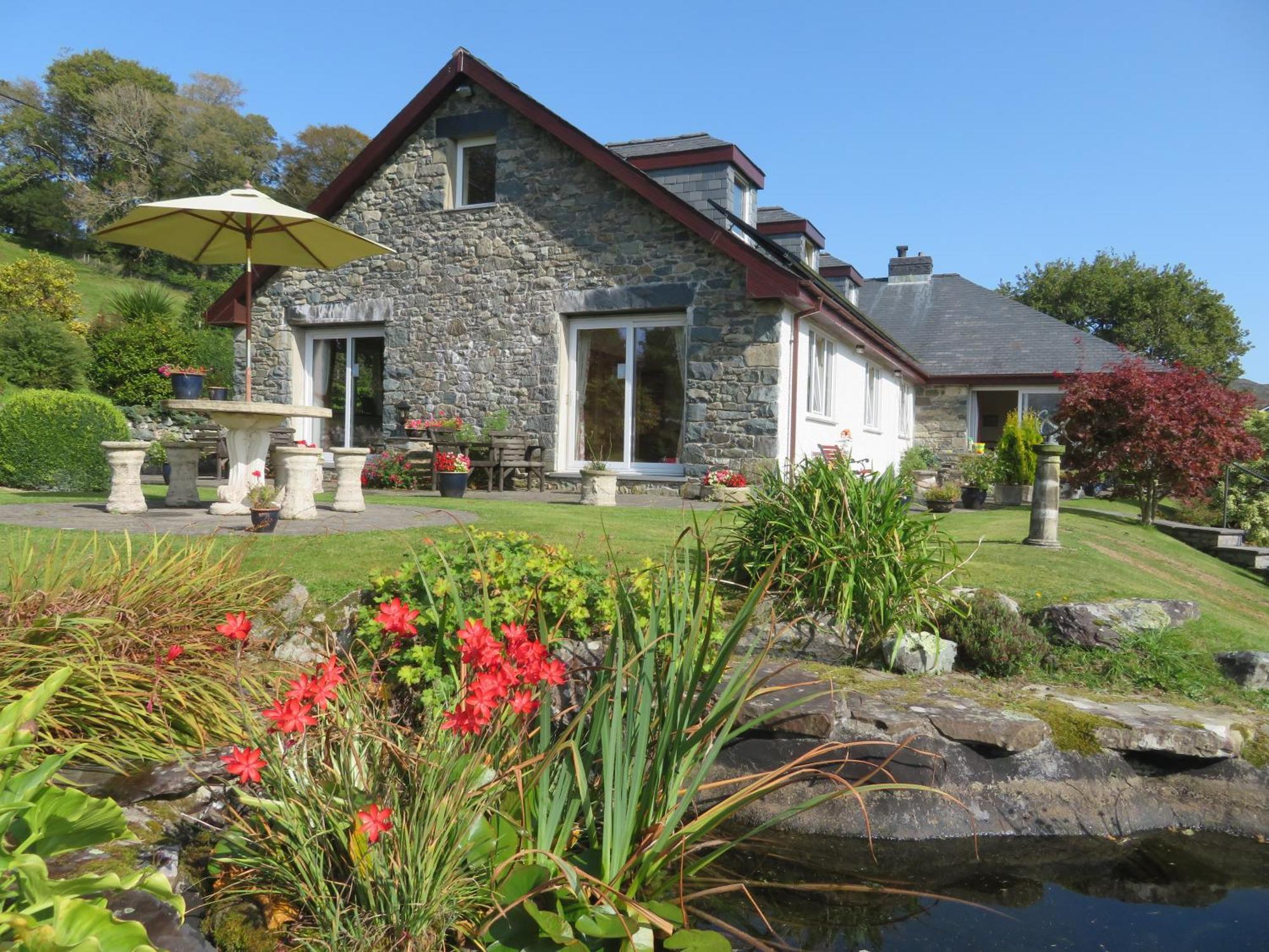 Heulwen Guest House Долгелай Екстериор снимка